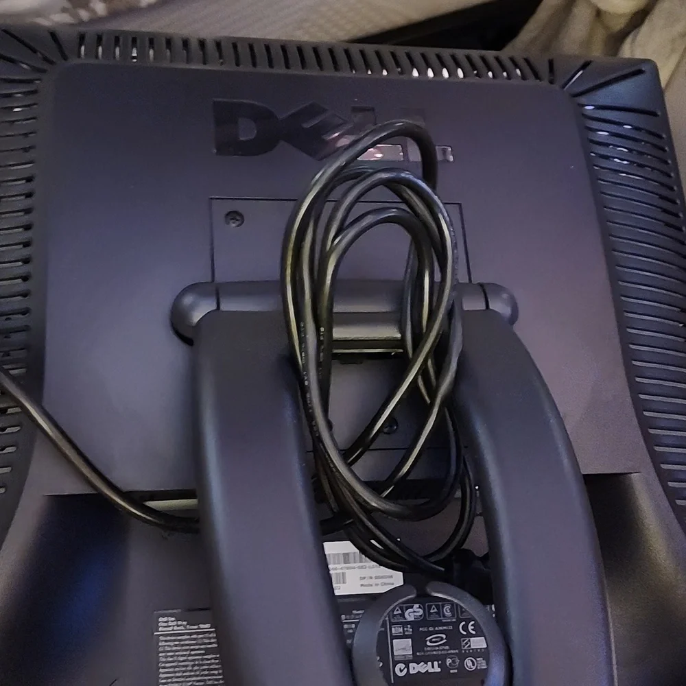 Dell E173FP lcd monitor 17